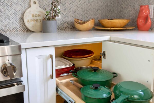 ShelfGenie Designer Light Custom Blind Corner